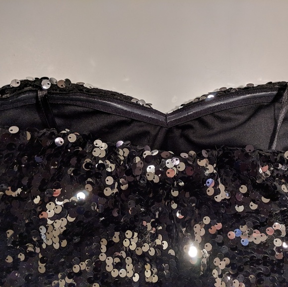 Metallic Silver Sequin Dress - Picture 5 of 8